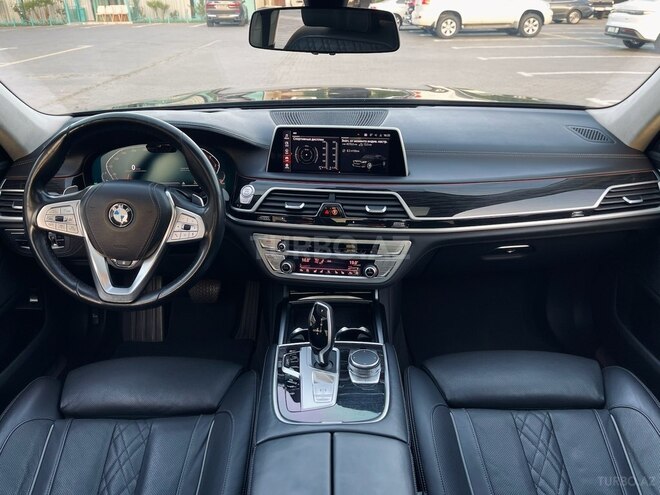 BMW 730-7