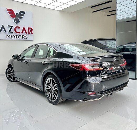 Toyota Camry-7