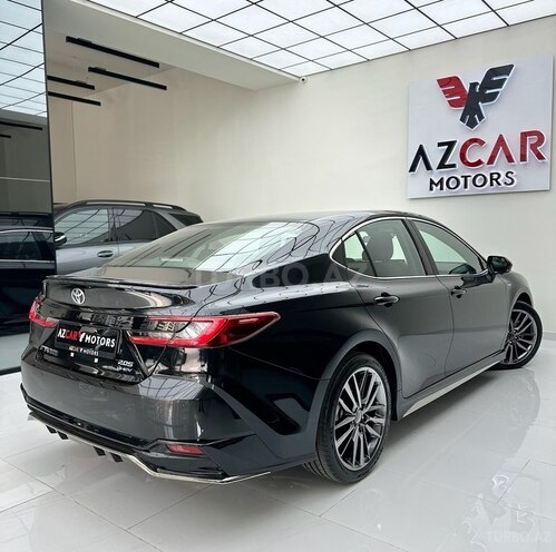 Toyota Camry-6