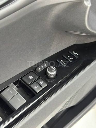 Toyota Camry-17