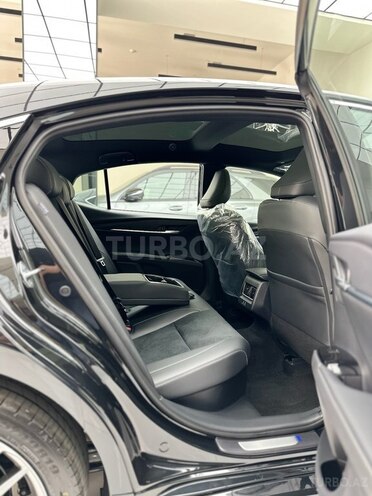 Toyota Camry-11