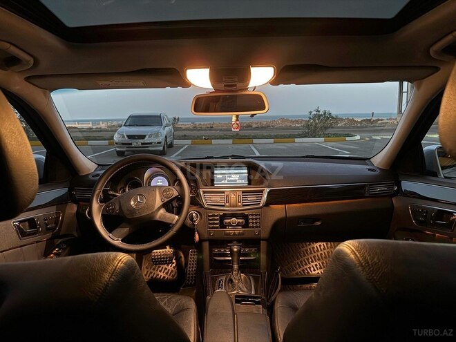 Mercedes E 250 2011, 274,000 km - 1.8 l - Bakı