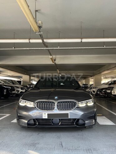 BMW 330e-1