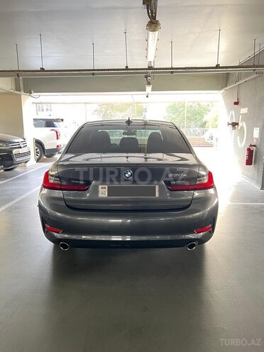 BMW 330e-2