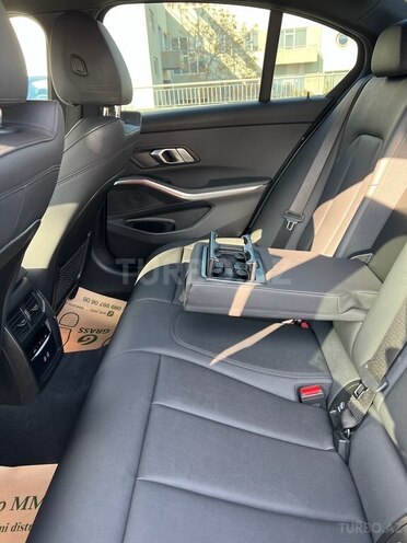 BMW 330e-6