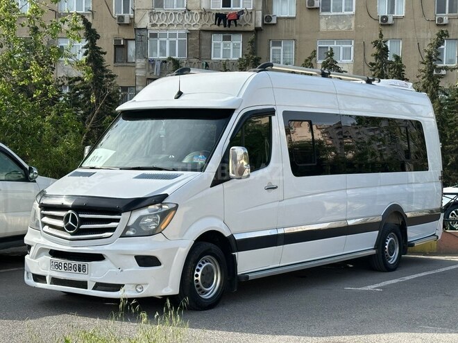 Mercedes Sprinter 318 2017, 335,000 km - 3.0 l - Bakı