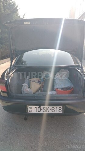 Opel Omega 1995, 230,000 km - 2.0 l - Bakı