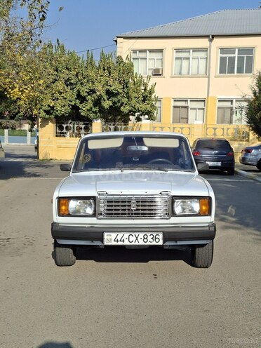LADA (VAZ) 2107 2005, 250,000 km - 1.6 л - Şirvan