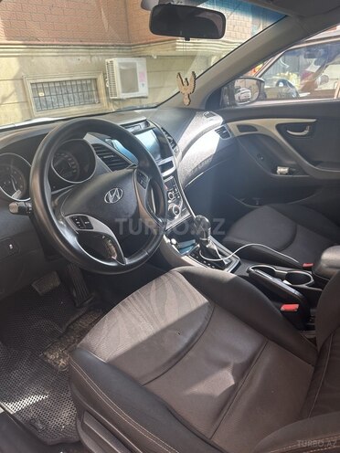 Hyundai Avante 2015, 130,000 km - 1.6 л - Bakı