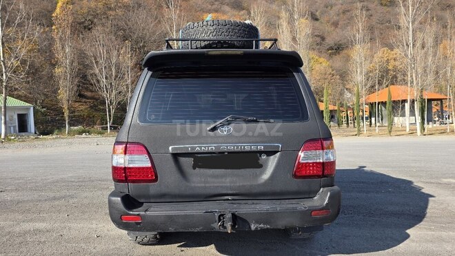 Toyota Land Cruiser-4