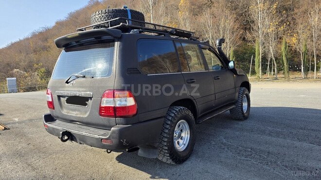 Toyota Land Cruiser-11