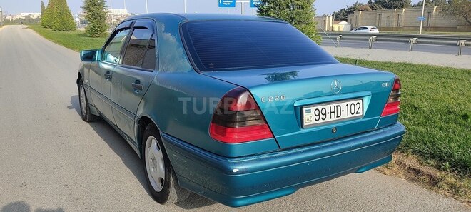 Mercedes C 220 1999, 330,000 km - 2.2 л - Bakı