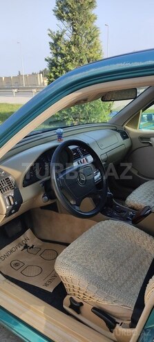 Mercedes C 220 1999, 330,000 km - 2.2 л - Bakı
