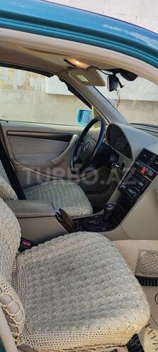 Mercedes C 220 1999, 330,000 km - 2.2 л - Bakı