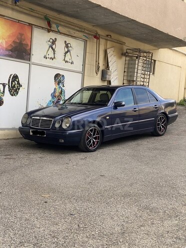 Mercedes E 200 1998, 25,484 km - 2.0 l - Bakı