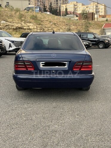 Mercedes E 200 1998, 25,484 km - 2.0 l - Bakı