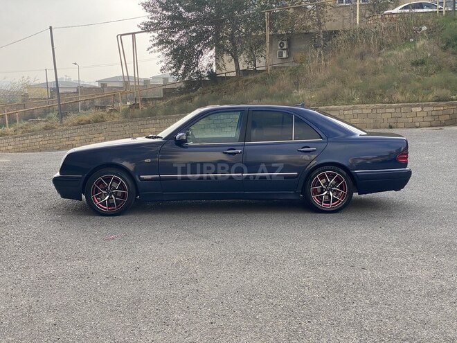 Mercedes E 200 1998, 25,484 km - 2.0 l - Bakı