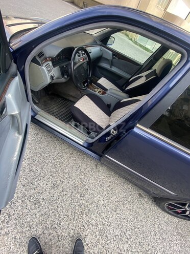 Mercedes E 200 1998, 25,484 km - 2.0 l - Bakı