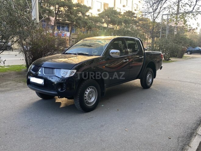 Mitsubishi L200 2010, 294,000 km - 2.5 l - Bakı
