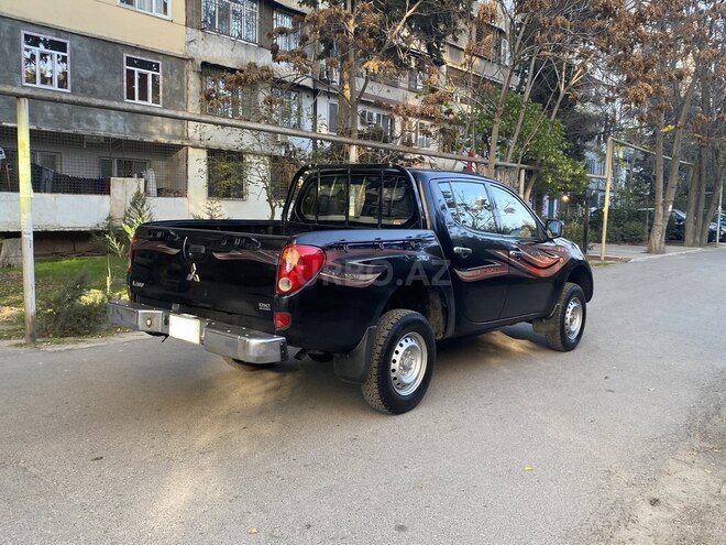 Mitsubishi L200 2010, 294,000 km - 2.5 l - Bakı