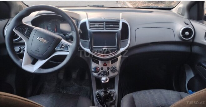 Chevrolet Aveo-3