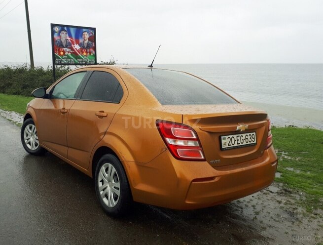 Chevrolet Aveo-7