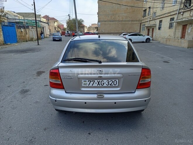 Opel Astra 2005, 228,000 km - 1.4 l - Bakı