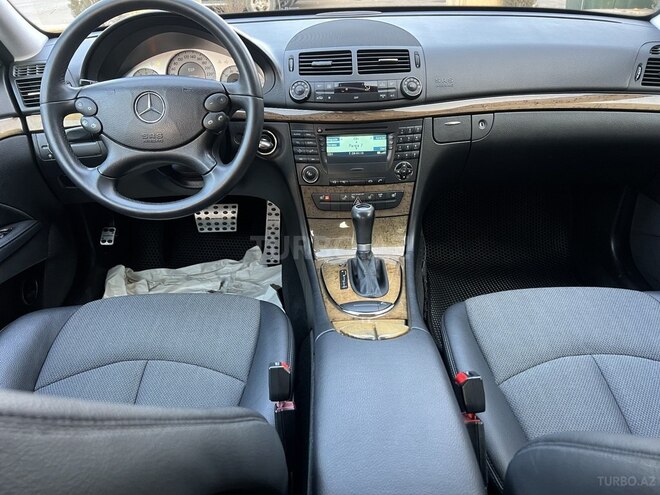 Mercedes E 200 2008, 246,000 km - 1.8 l - Bakı