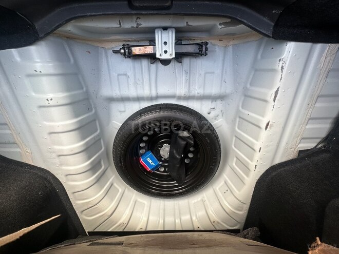 Nissan Latio 2015, 117,000 km - 1.2 l - Sumqayıt