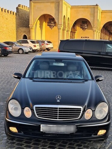 Mercedes E 240 2004, 241,310 km - 2.6 l - Bakı