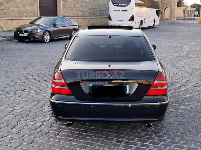 Mercedes E 240 2004, 241,310 km - 2.6 l - Bakı