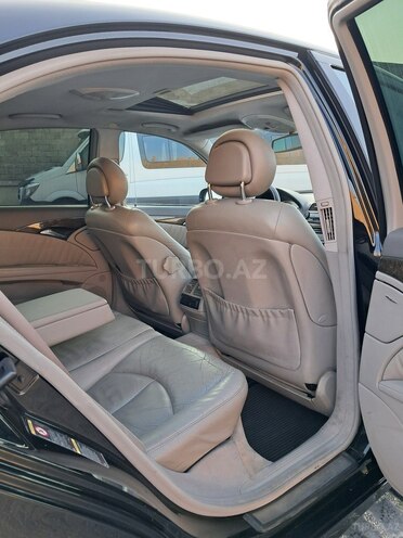 Mercedes E 240 2004, 241,310 km - 2.6 l - Bakı
