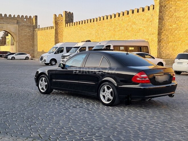 Mercedes E 240 2004, 241,310 km - 2.6 l - Bakı