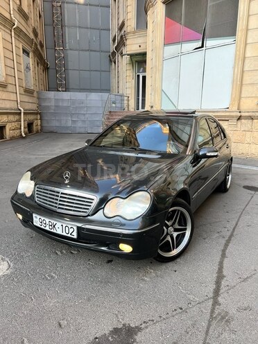 Mercedes C 200 2000, 335,571 km - 2.0 l - Bakı