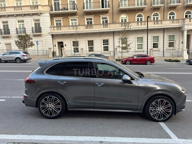 Porsche Cayenne Turbo 2016, 105,000 km - 4.8 л - Bakı