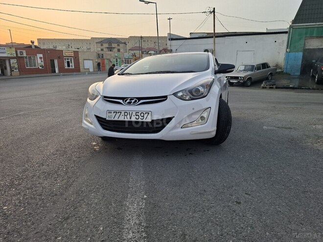 Hyundai Avante 2015, 166,000 km - 1.6 л - Bakı