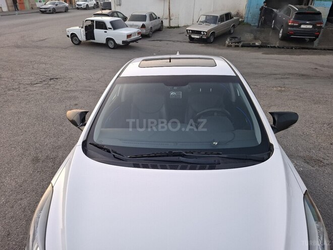 Hyundai Avante 2015, 166,000 km - 1.6 л - Bakı