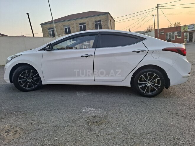 Hyundai Avante 2015, 166,000 km - 1.6 л - Bakı