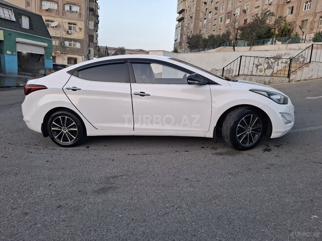 Hyundai Avante 2015, 166,000 km - 1.6 л - Bakı