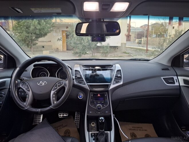 Hyundai Avante 2015, 166,000 km - 1.6 л - Bakı