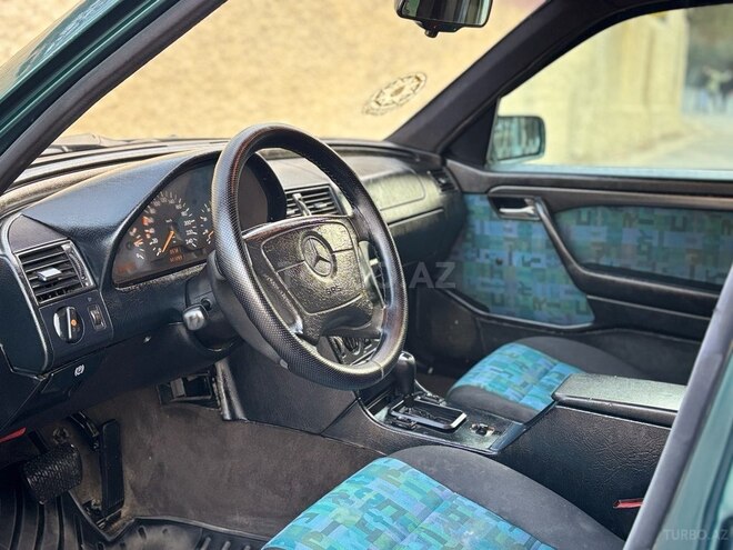 Mercedes C 200 1996, 215,470 km - 2.0 l - Bakı