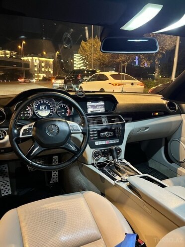 Mercedes C 200 2011, 342,210 km - 2.2 л - Bakı