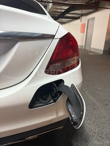 Mercedes  2018, 95,000 km - 2.0 l - Bakı