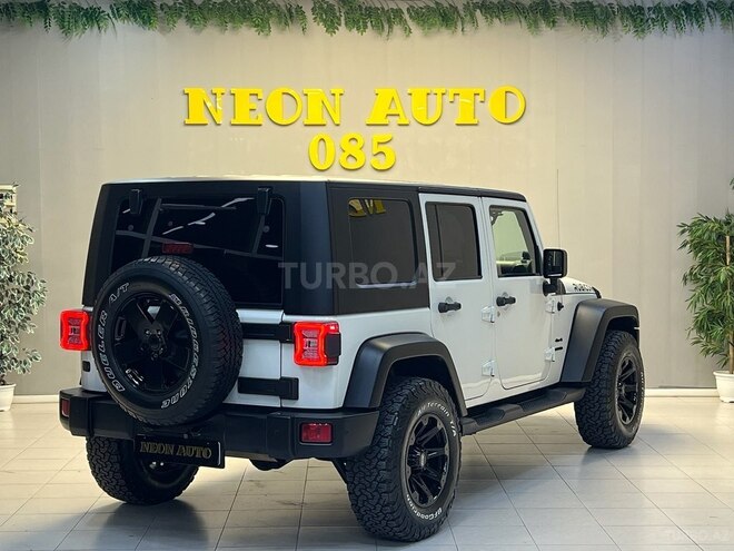 Jeep Wrangler-6
