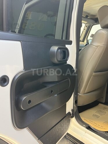 Jeep Wrangler-15