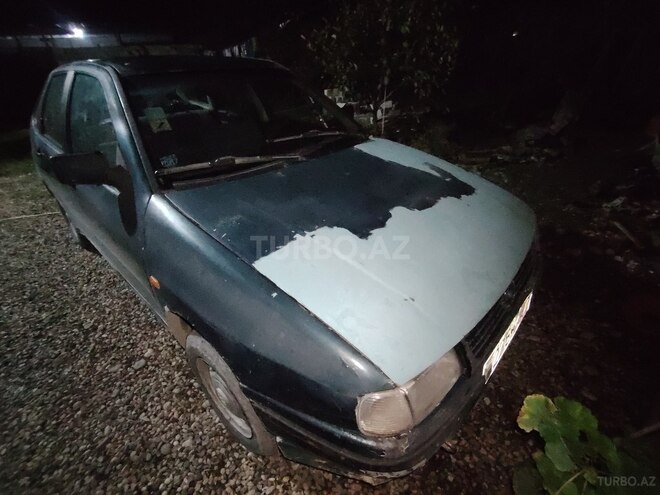 Volkswagen Polo 1995, 293,000 km - 1.6 l - Xaçmaz