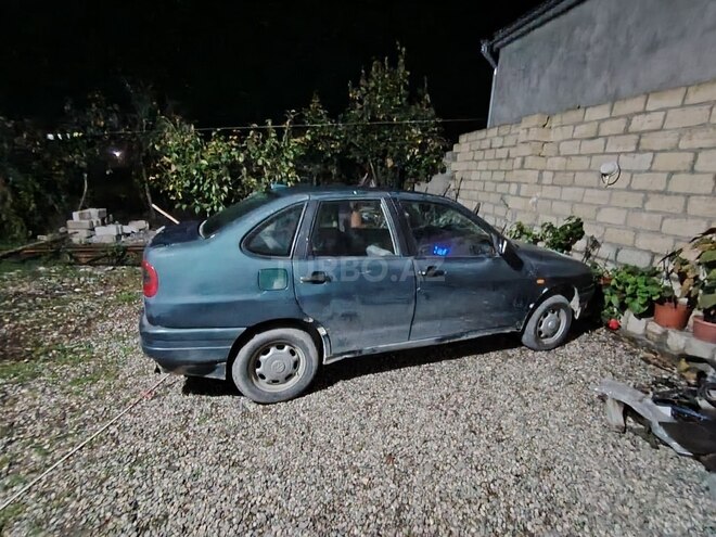 Volkswagen Polo 1995, 293,000 km - 1.6 l - Xaçmaz