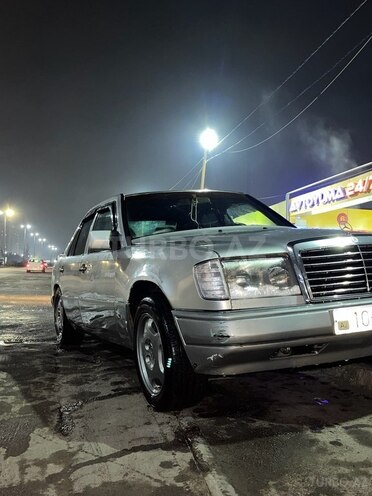 Mercedes E 200 1993, 532,280 km - 2.0 l - Sumqayıt