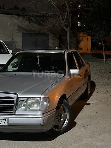 Mercedes E 200 1993, 532,280 km - 2.0 l - Sumqayıt