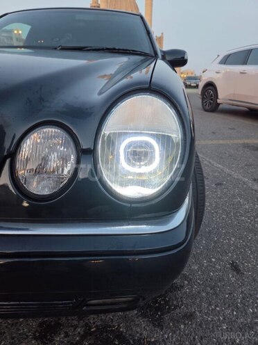Mercedes E 240 1997, 262,000 km - 2.4 l - Bakı